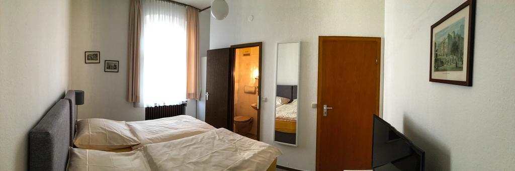 Hotel Haus Wagner Frechen Kültér fotó